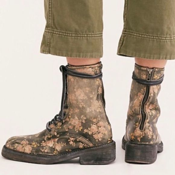 Free People Santa Fe Lace-Up Floral Boots
Size: EU 39 US 9 - Picture 2 of 8